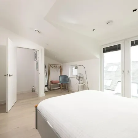 Holiday home Hilgrove House